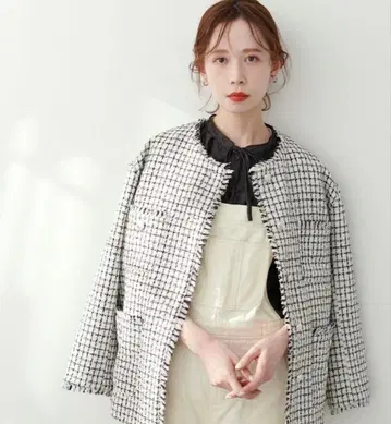 내추럴 꾸뛰르 노카라 트위드 자켓