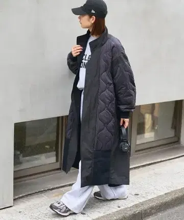 에신타 절개 맥시 밀리터리 코트 시착만 한 상품 택 없음 미사용 새상품