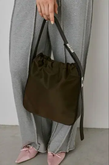 un/neu 안노이 콤비 원 핸들 토트백