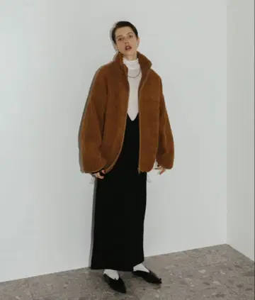 HANNE 스탠드 카라 보아 블루종 브라운