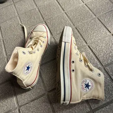 CONVERSE 하이컷 스니커즈 크림색
