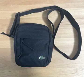 LACOSTE 블랙 숄더백