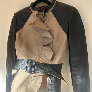 BCBGMAXAZRIA 프릴 장식 가죽 자켓 XS