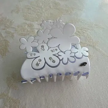 acca 아카 레진 헤어 클립 화이트 그랑데