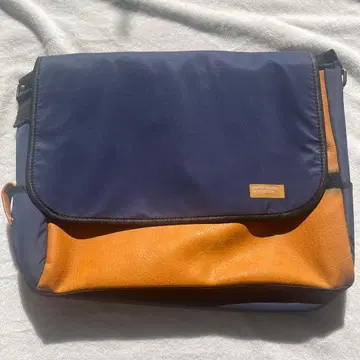 UNITED COLORS OF BENETTON 숄더백