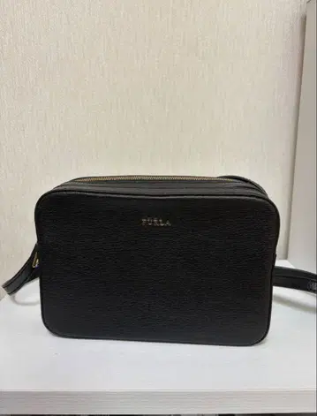 훌라 가죽 숄더백 릴리 더블 지퍼 새상품급