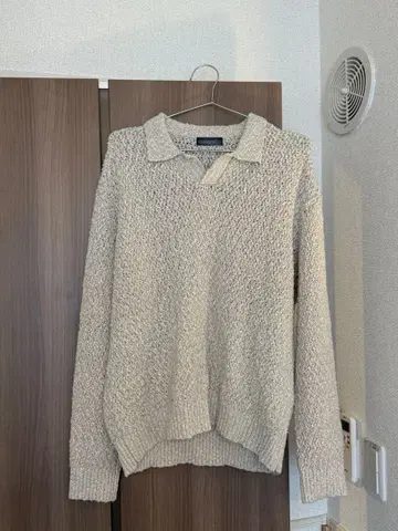 LUIJOIE 부클 오픈 카라 니트 스키퍼 니트 아이보리