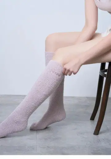 미사용 새상품 ROSIER Comfy Long Socks