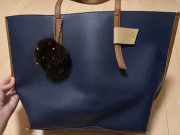 네이비 토트백 퍼 포함 참