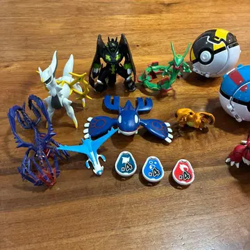 몬코레와 포켓몬 피규어 묶음 판매 덤 포함