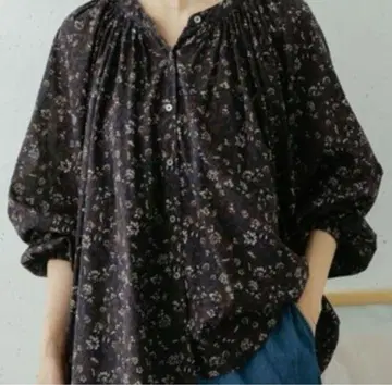 DOORS 코튼 아라베스크 프린트 블라우스