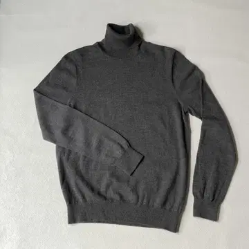 [ 새상품급 고급 울 ] 터틀넥 니트 50 다크 그레이 고급 소재