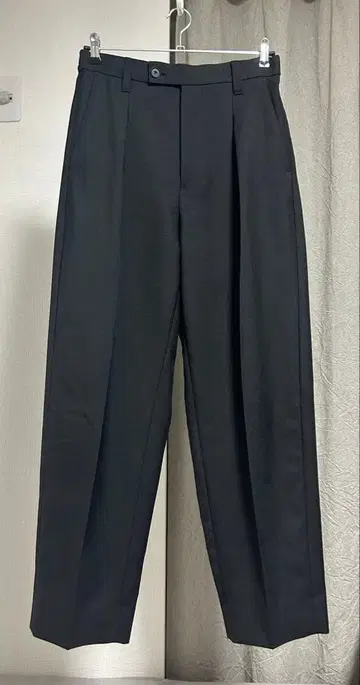 MAISON SPECIAL 25AW 슬랙스 블랙 01