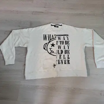 glamb 배색 맨투맨