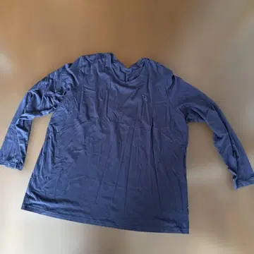 토피즈 네이비 긴팔 T셔츠