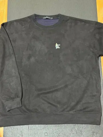 AGEBLUE 블랙 벨로아 맨투맨 트레이닝복 L 사이즈