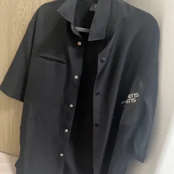 GU x 코지마 프로덕션 콜라보 어패럴 오버 사이즈 셔츠 L