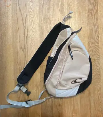 O'Neill 슬링백 베이지/블랙