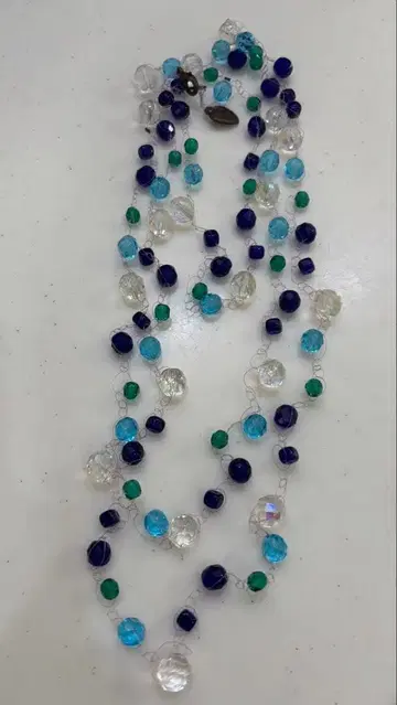 밀리 카레가리 비즈 목걸이 블루 계열