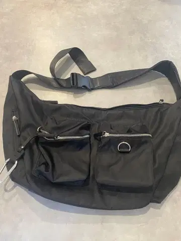 JEANASIS 숄더백 블랙