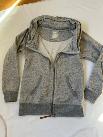 그레이 풀 지퍼 후드티 M 사이즈