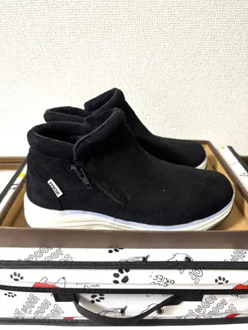 MOZ 블랙 하프 부츠