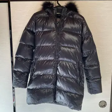 DUVETICA 블랙 다운 자켓 후드 부착