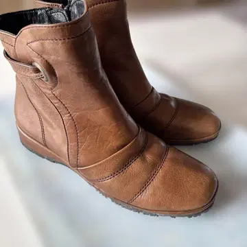 새상품급 NART CLAP 스노우 가죽 부츠 24.5cm EEE