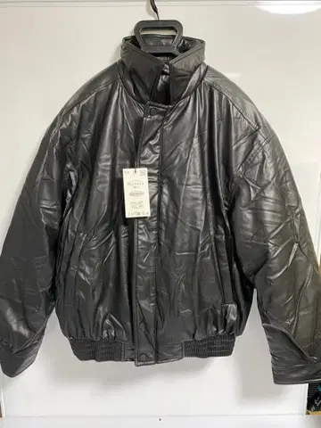 재고 세일 ZARA 미사용 블랙 레더 봄버 자켓 M 사이즈