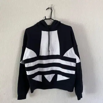 adidas 스트라이프 디자인 후드티