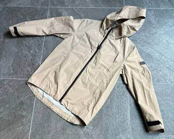 AIGLE 베이지 마운틴 후드티