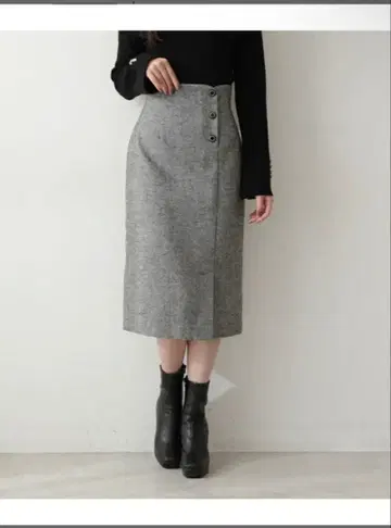 PROPORTION BODY DRESSING 라메 트위드 타이트 스커트