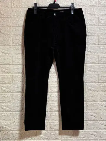 23구 블랙 코듀로이 스트레치 팬츠 48