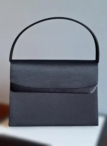 도쿄 소와르 블랙 포멀 백