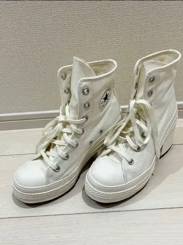 한국 한정판 CONVERSE ALL STAR 화이트 하이컷 힐 스니커즈