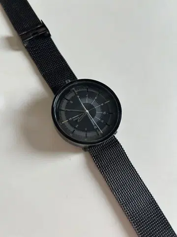 ISSEI MIYAKE 손목시계