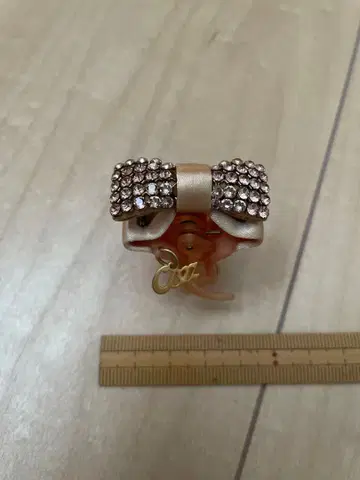 [컴플렉스 비즈] 리본형 스톤 장식 헤어 클립