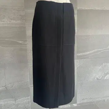 새상품급 두지엠 클라세 타이트 스커트 블랙