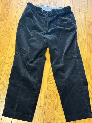 HOWMA 블랙 코듀로이 팬츠