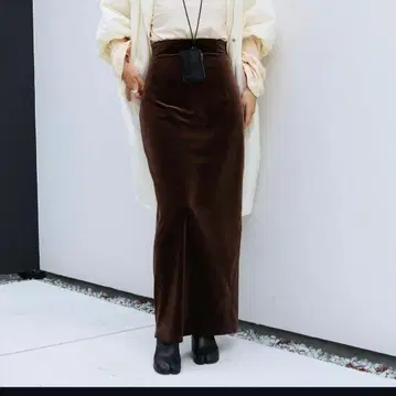 aere 브라운 벨벳풍 타이트 스커트