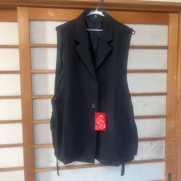 앤드러브, 블랙 슬리브리스 베스트