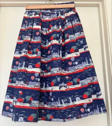 [ 새상품급 ] PALAVA 놀이공원 패턴 스커트