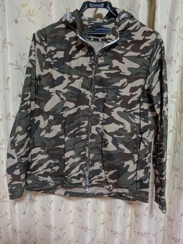 카모 패턴 후드 부착 자켓 M