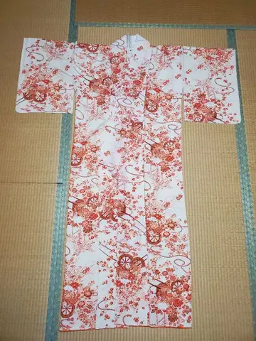 순수 실크 빨간색 꽃무늬 코몬 기모노