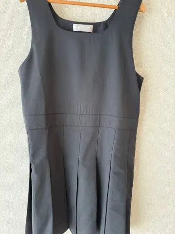 muguet pleats mini op black