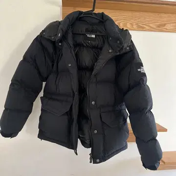 THE NORTH FACE 블랙 다운 자켓 M 사이즈 여성용