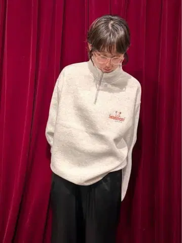 그레이 하프 지퍼 트레이닝복