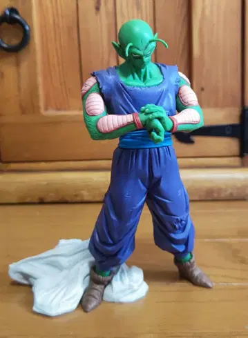 드래곤볼 피콜로 피규어