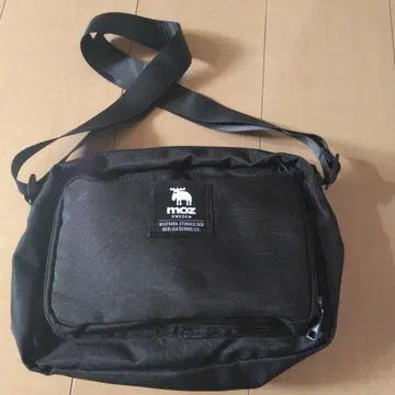 [ 미사용 ] MOZ 모즈 숄더백 룩북