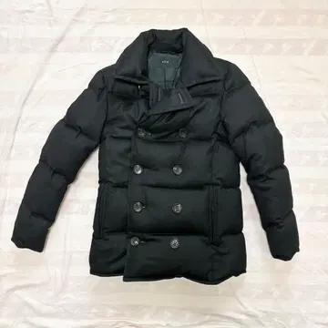 AKM 블랙 다운 자켓